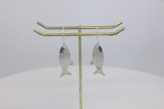 房指輪チャームピアス〈魚〉(Fusa Ring Earrings – Fish)