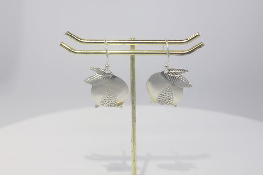 房指輪チャームピアス〈ざくろ〉(Fusa Ring Earrings – Pomegranate)