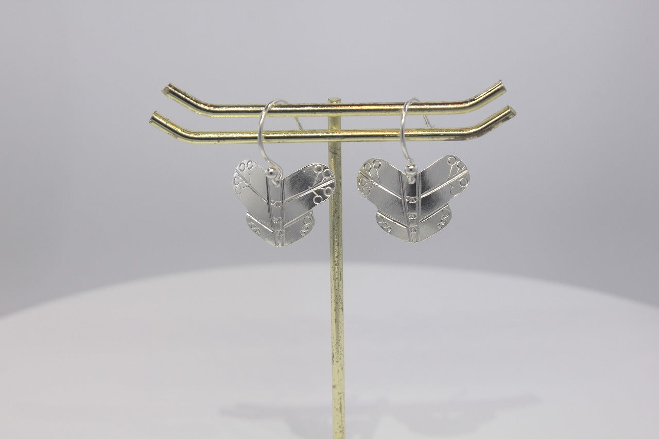 房指輪チャームピアス〈蝶〉(Fusa Ring Earrings – Butterfly)